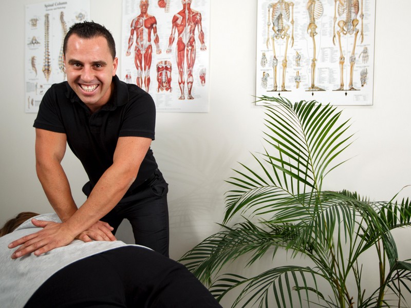 Herniated Disk Pain Chiropractor Surfers Paradise Near Me